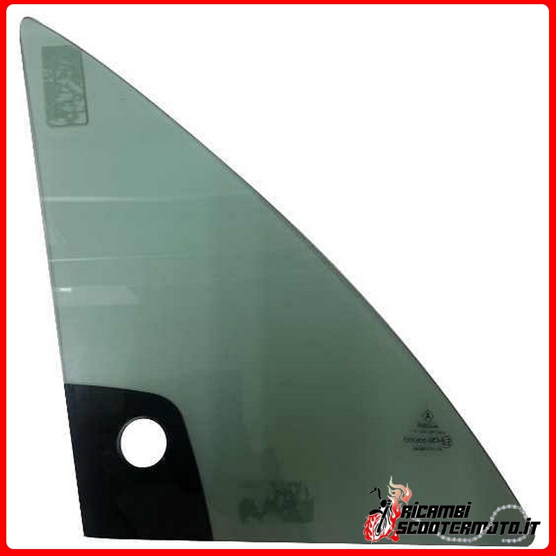CRISTAL DEFLECTOR DE PUERTA DELANTERA DERECHA CON ORIFICIO Piaggio PK 500  